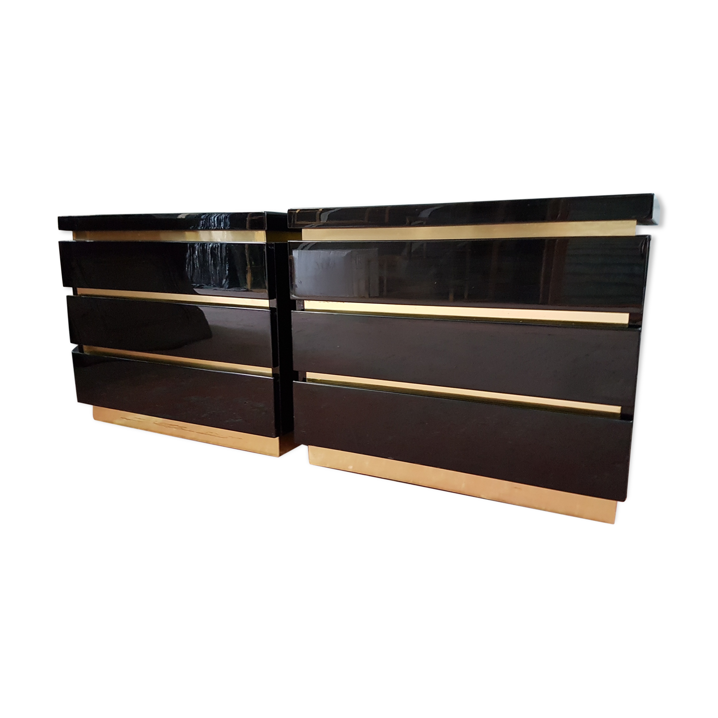 Lacquer black beside tables