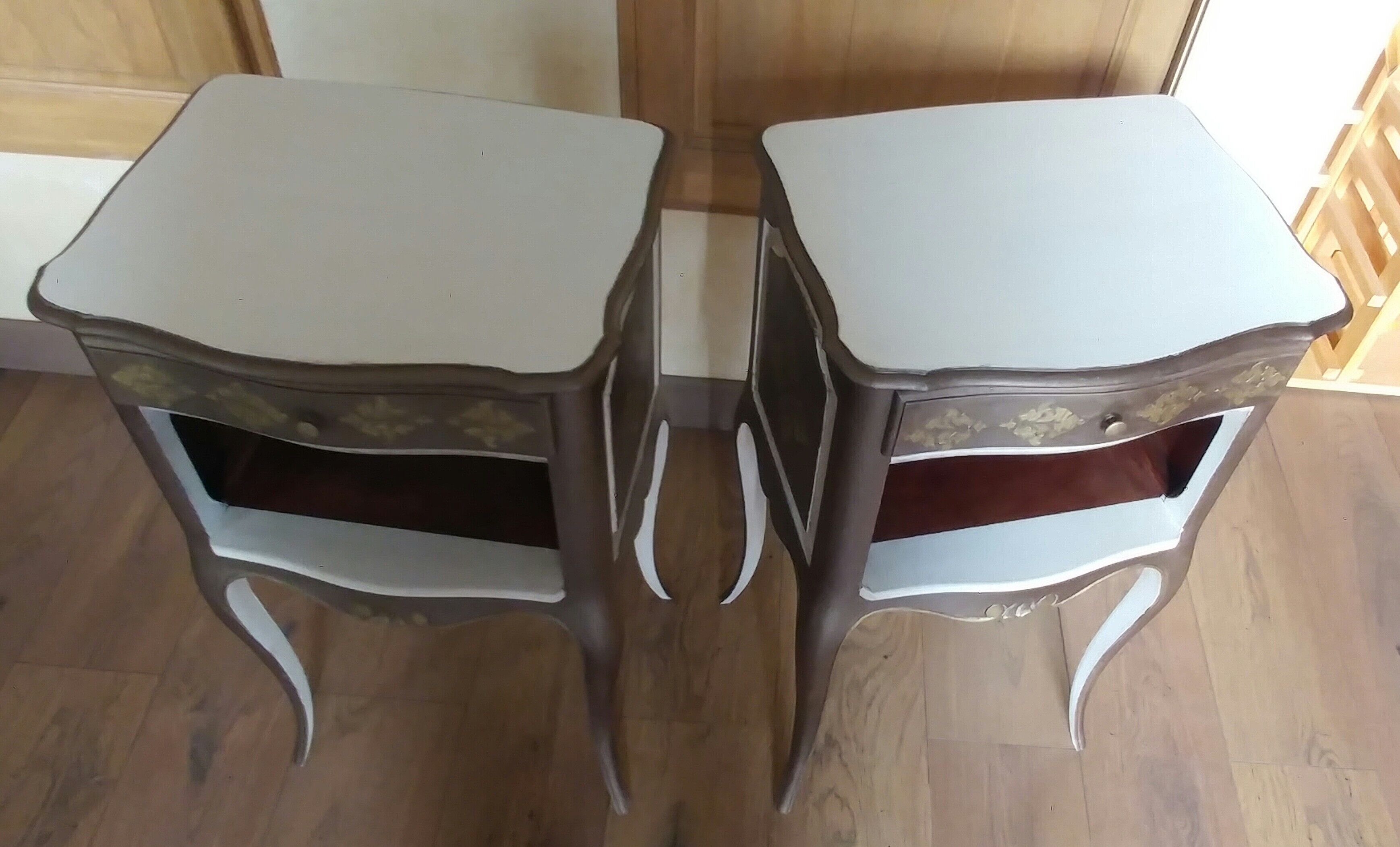 LouisXV-style bedside pair