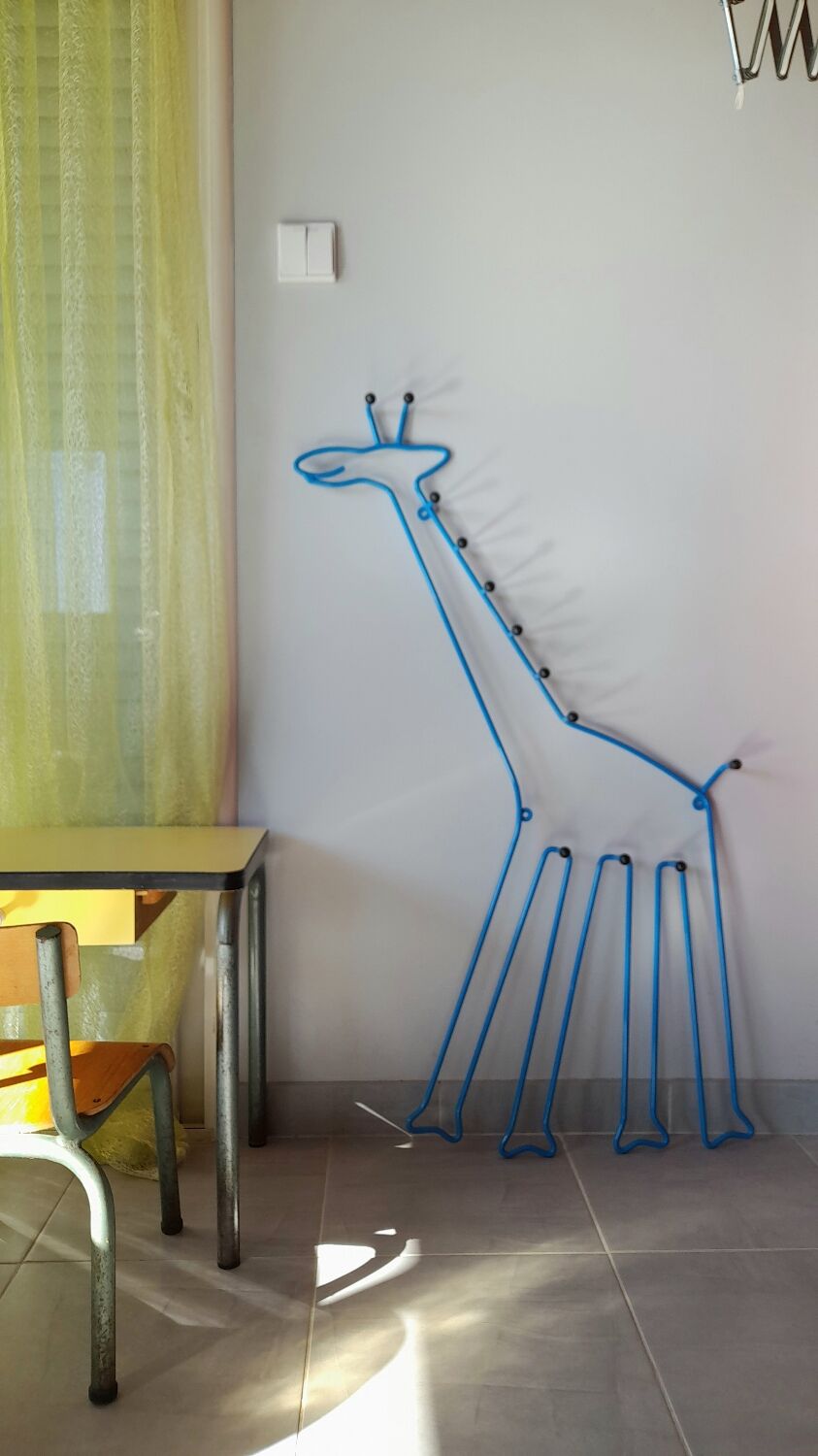 Coat rack child giraffe