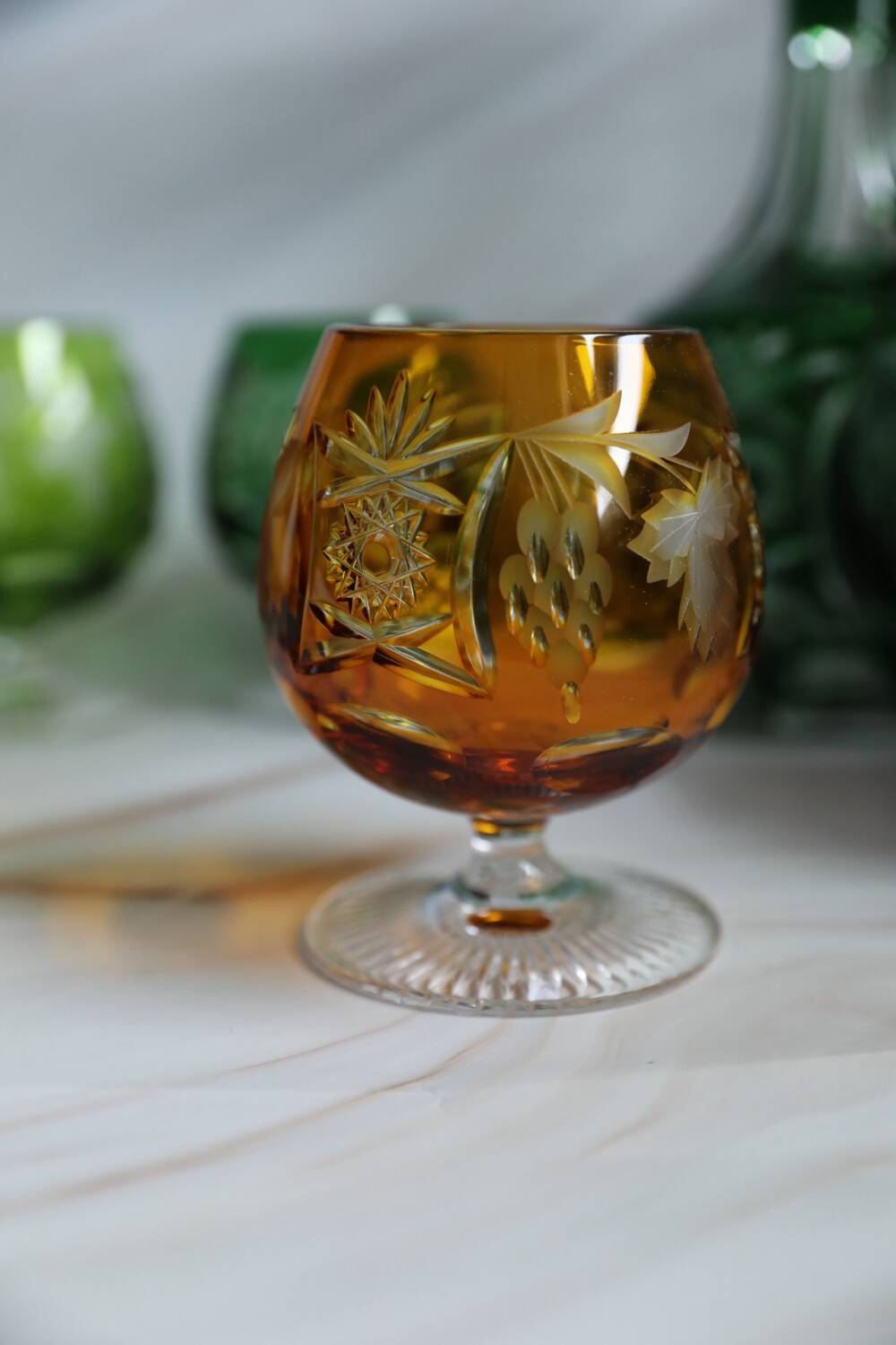 Coloured crystal service