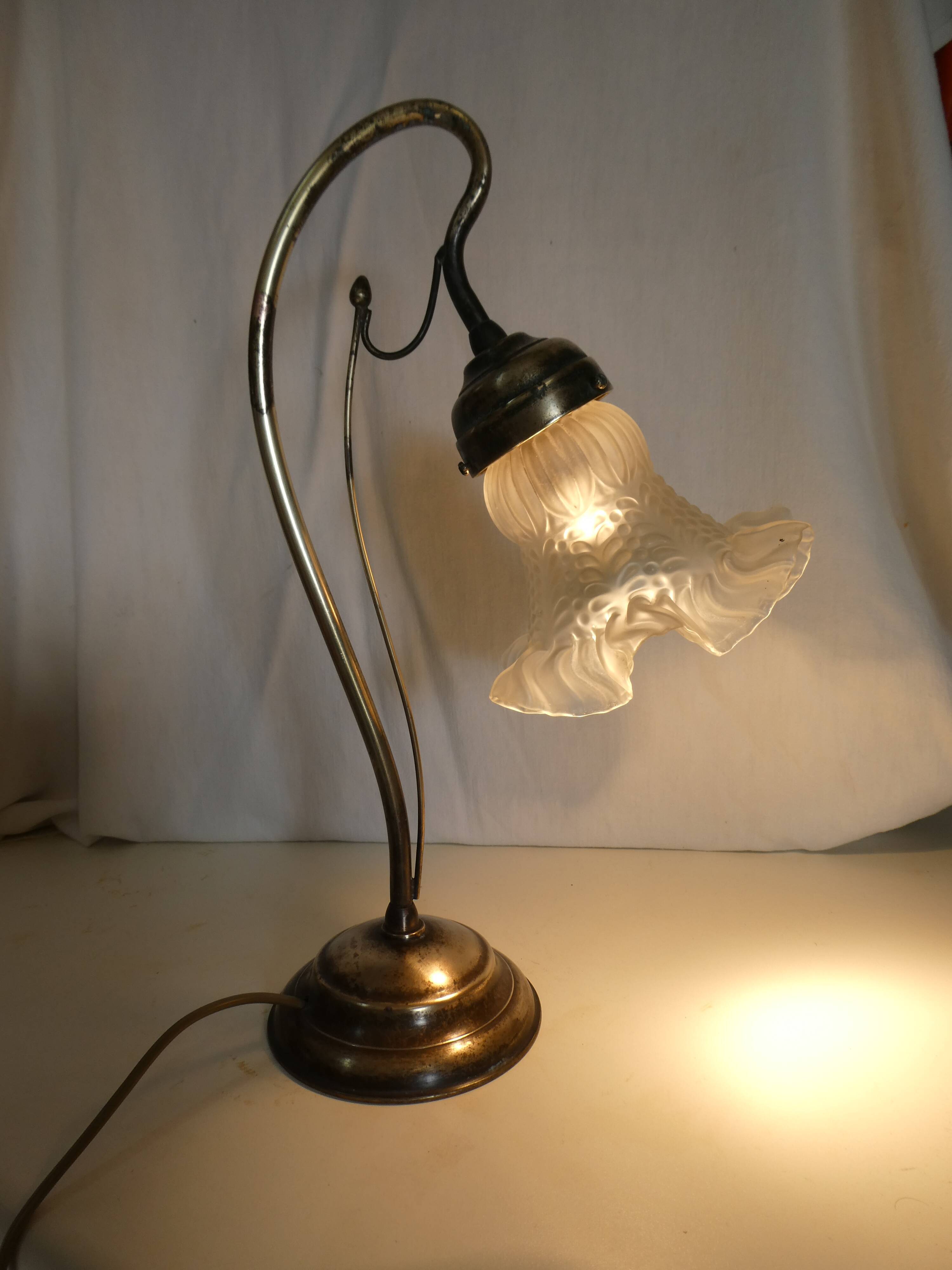 Tulip lamp / swan neck Art Deco brass