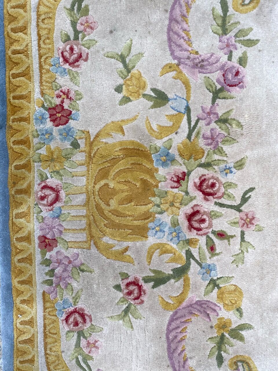 Vintage soapy style rug or Aubusson Tufté hand 170x235 cm
