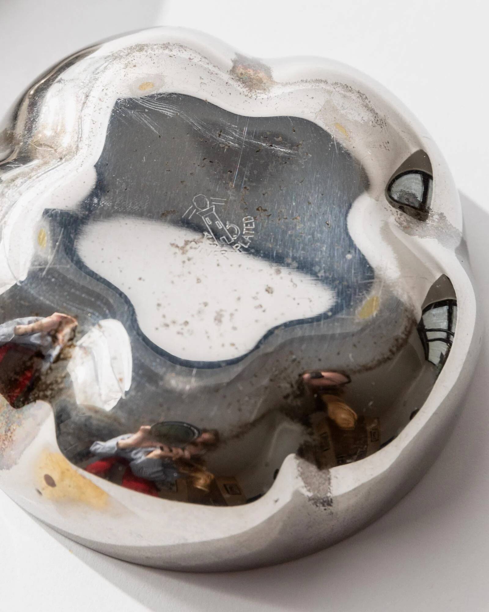 Vintage 1970s silver-plated pumpkin box with lid.