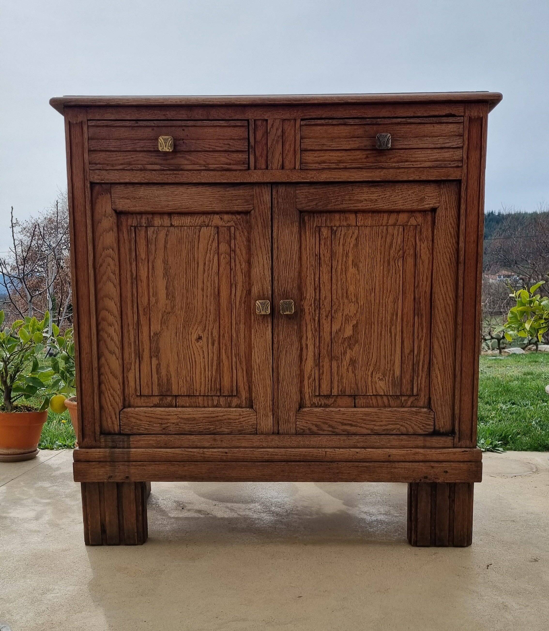 Buffet parisien Art Déco
