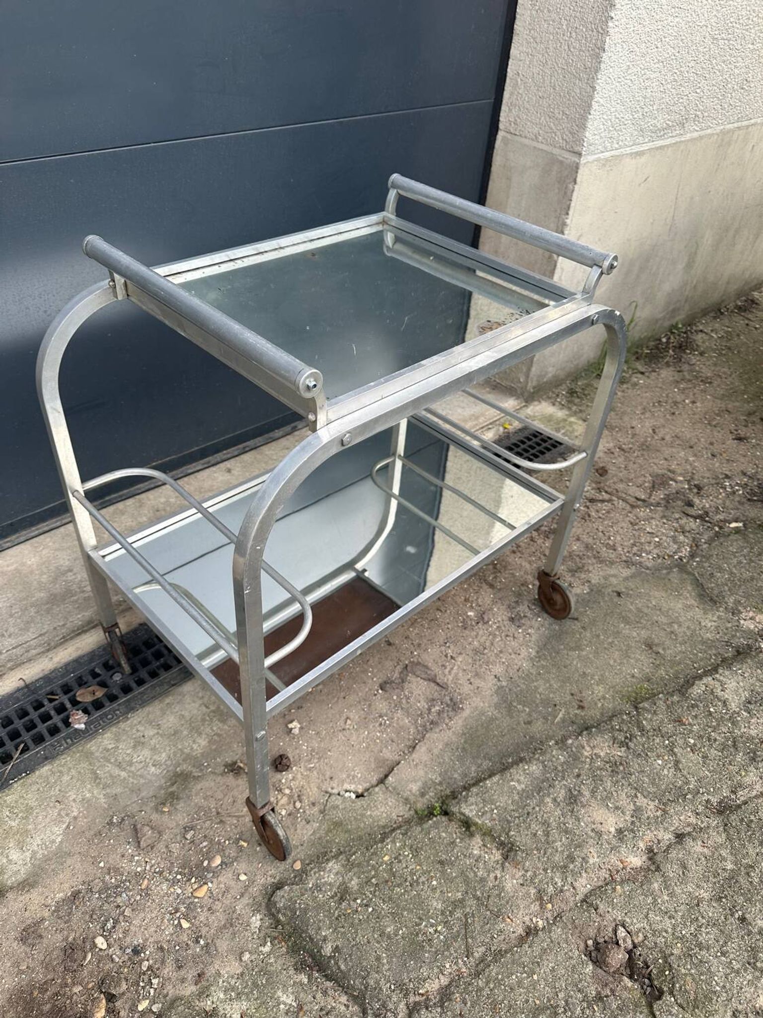 Dessert trolley - bar