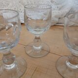 4 verres à liqueur anciens