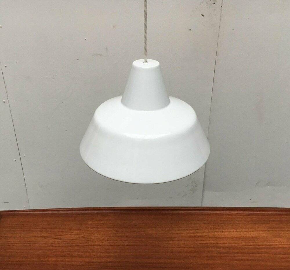 Danish enamel pendant lamp from the mid-century by Louis Poulsen, 1960s.