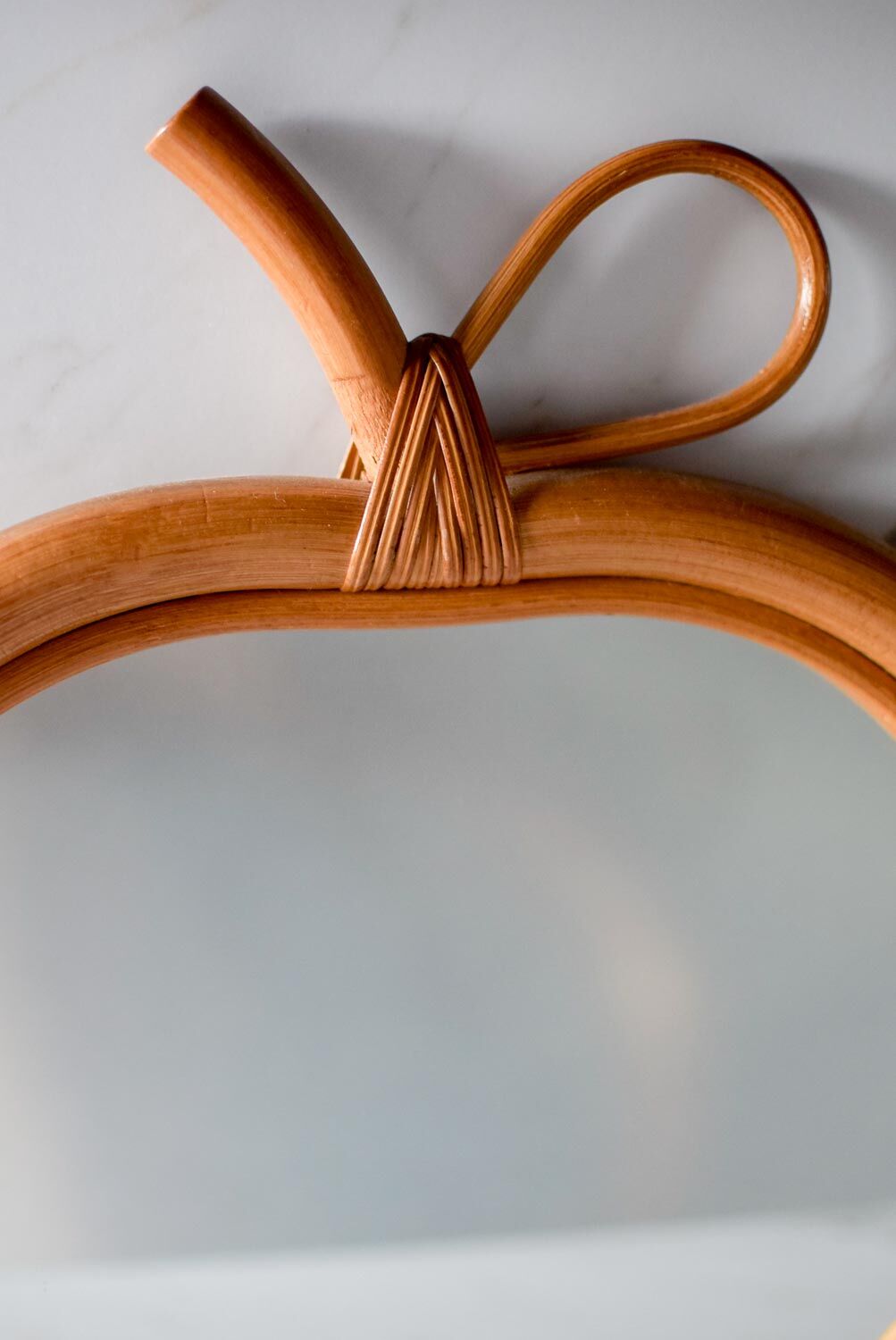 Rattan apple mirror