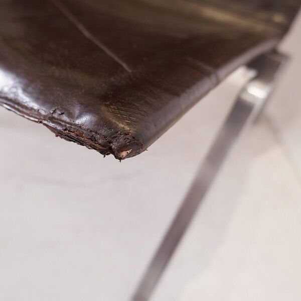 Chauffeuse en cuir marron 1ère édition par Poul Kjærholm pour E. Kold Christensen