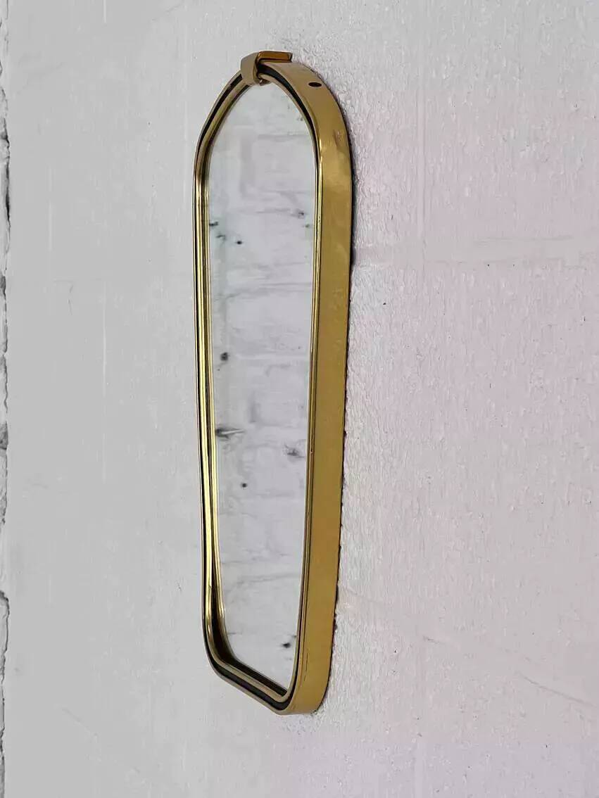 Rearview mirror and free form from the 60s brass frame highlighted with black