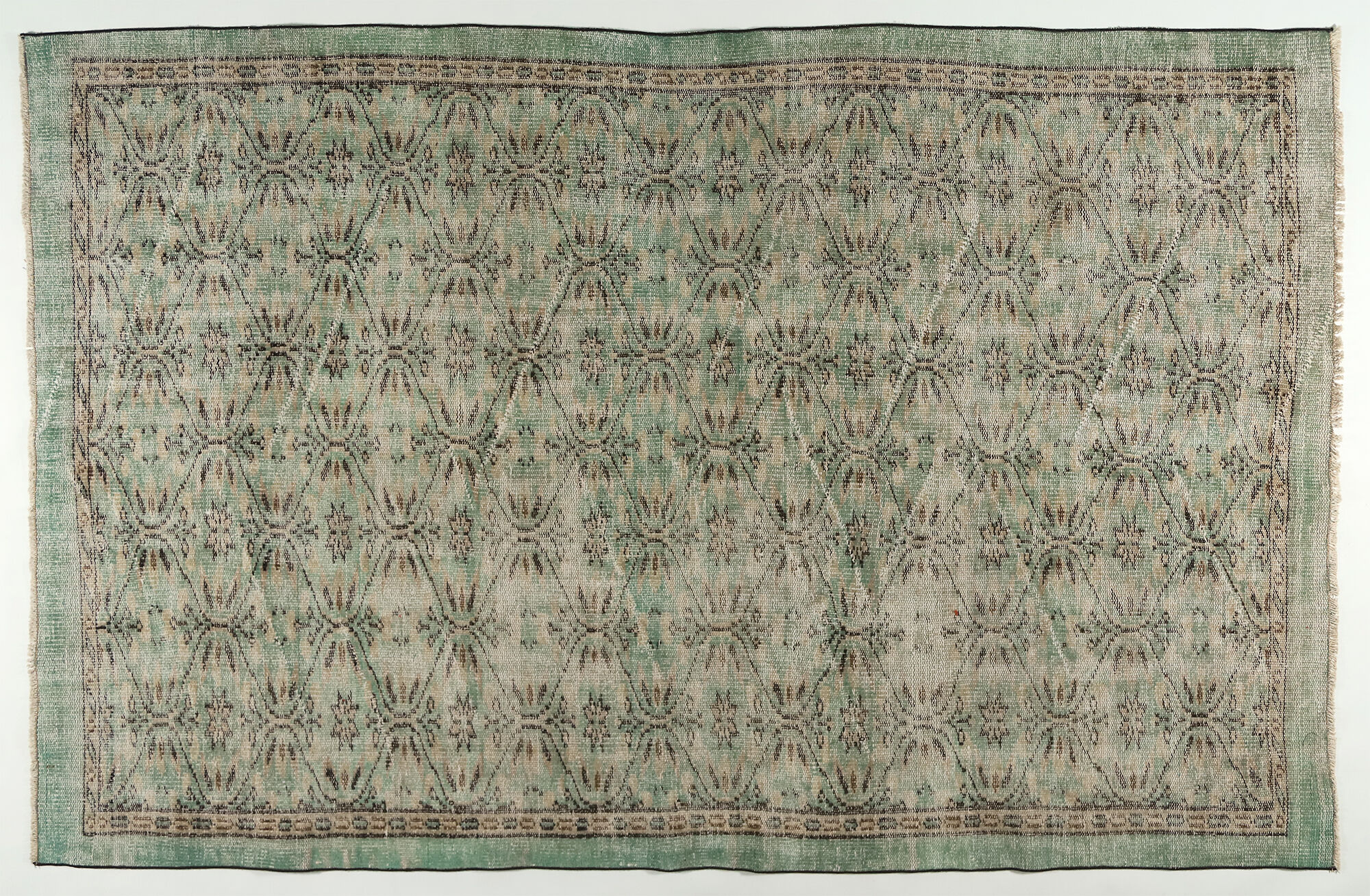 Anatolian handmade vintage rug 257 cm x 164 cm