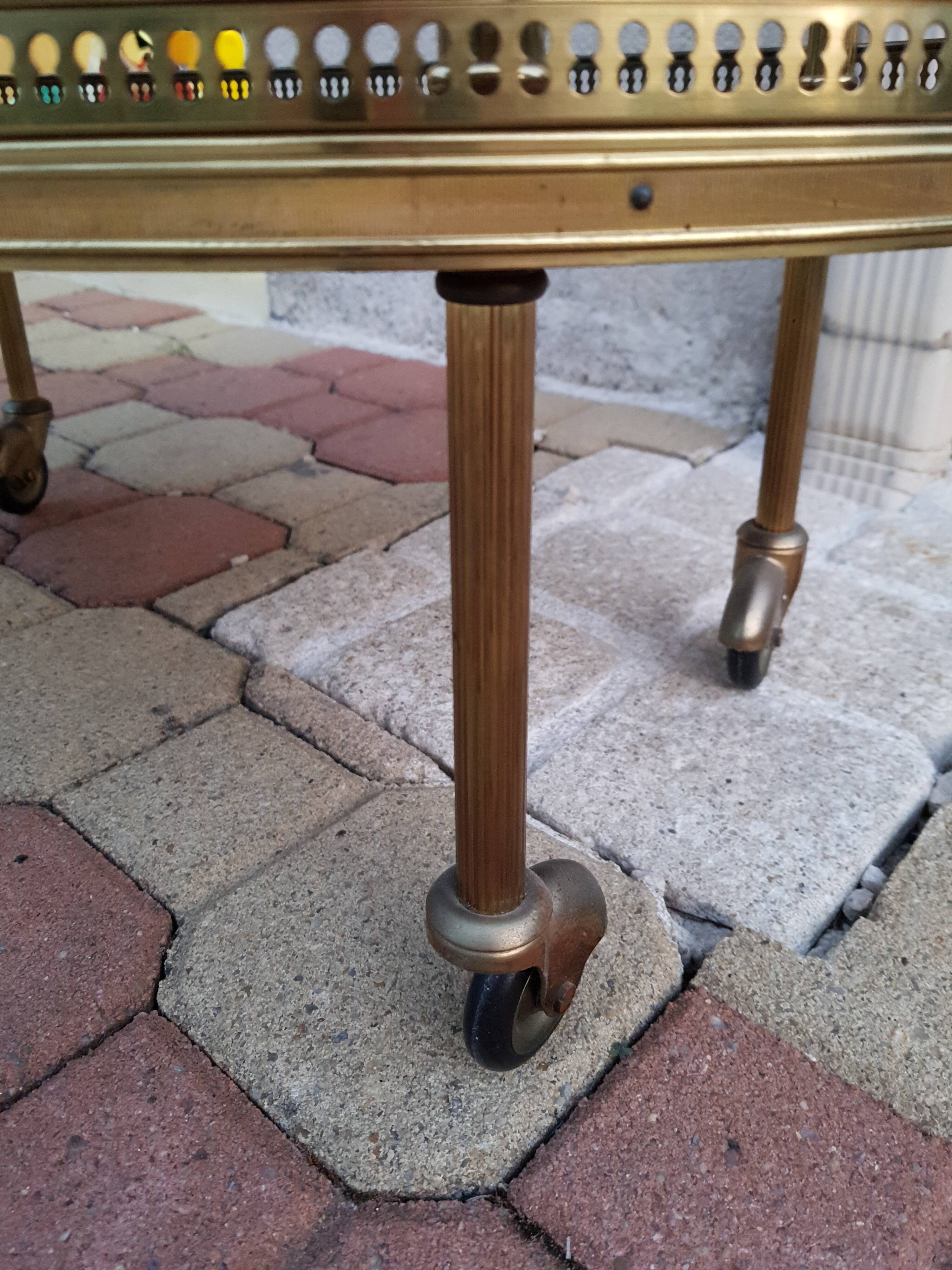 Classic serving table