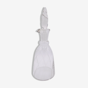 Glass carafe