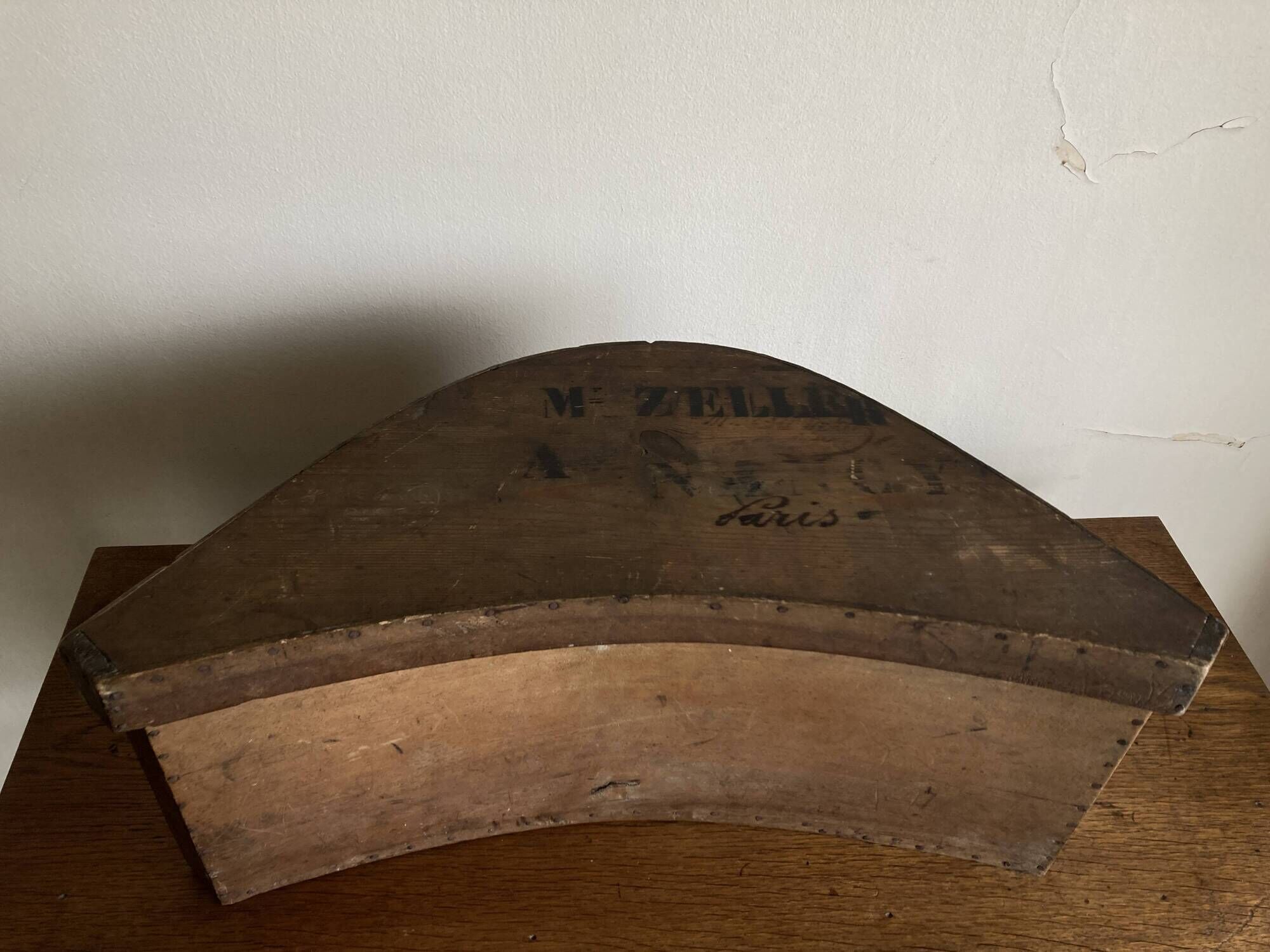 Neo-classical Empire box 1860 in curved wood shape XXL