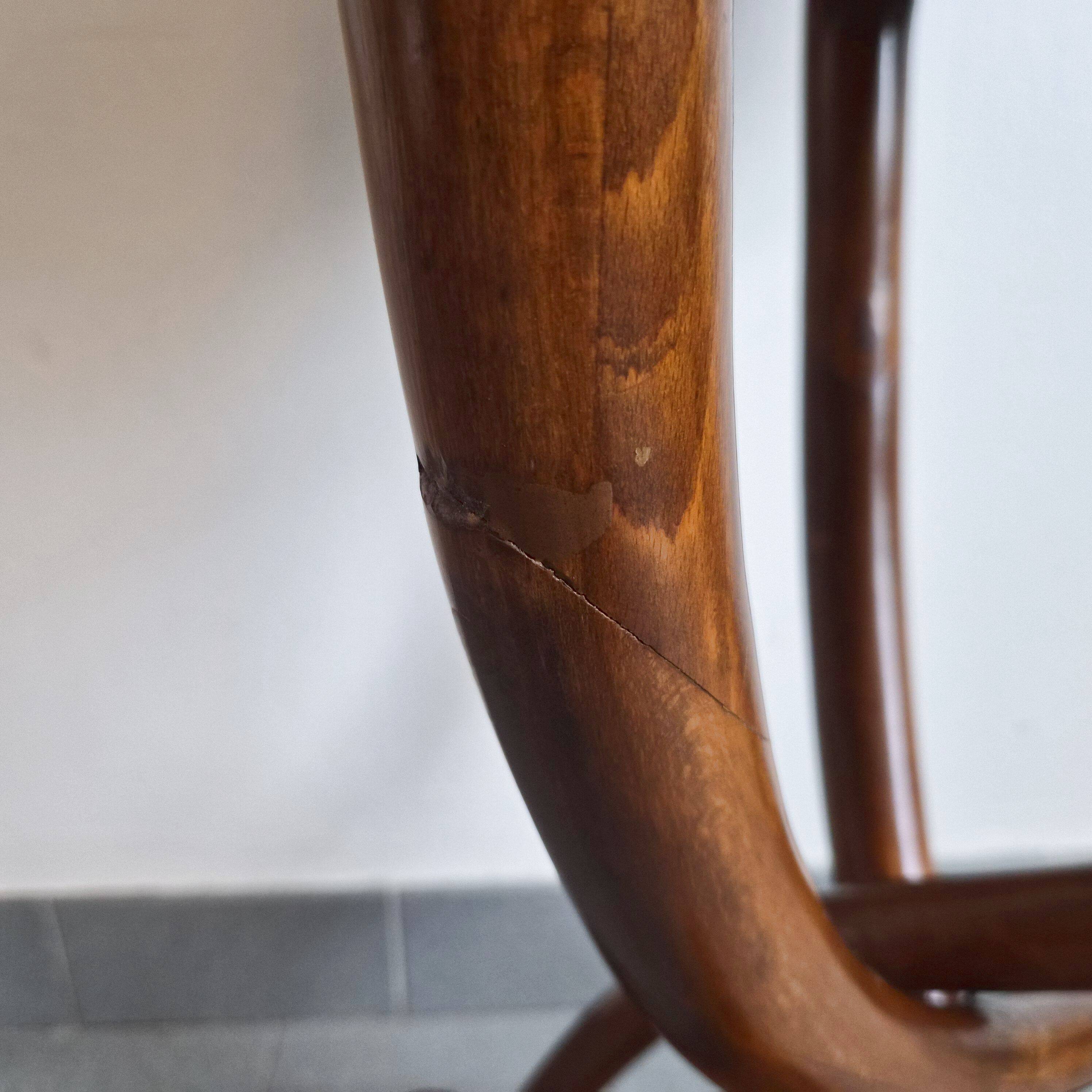 Art Nouveau side table in elm burl