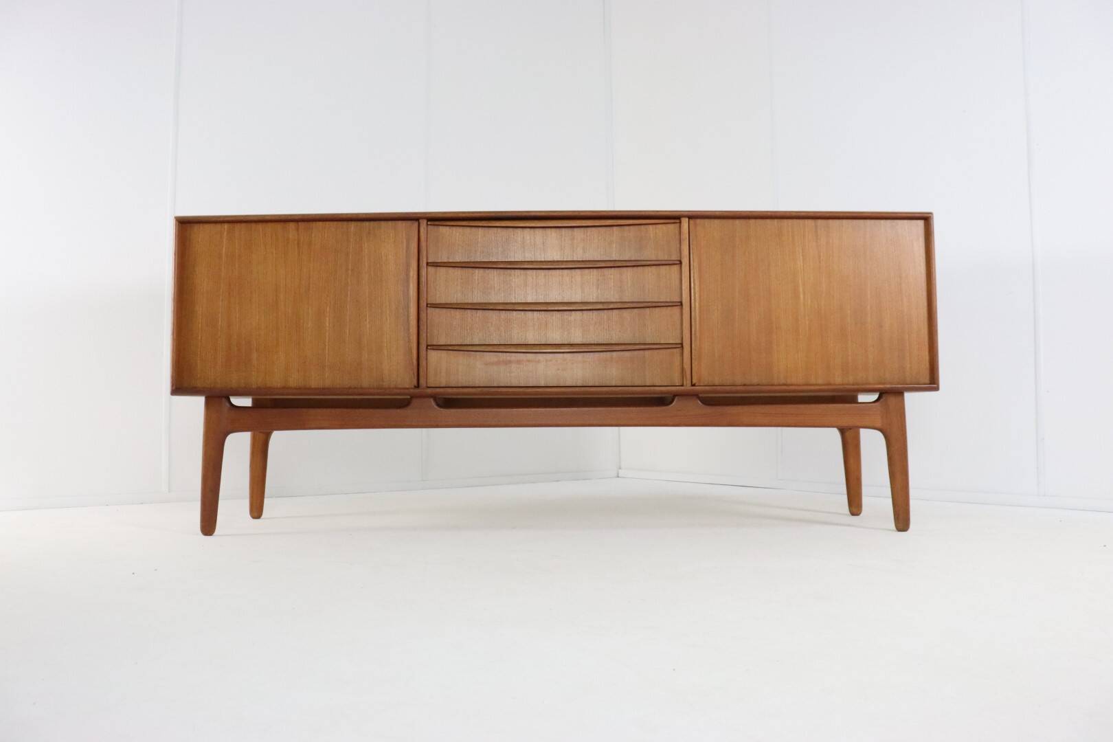 Sideboard Svend Aage Madsen for K. Knudsen & Søn
