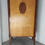 Art Deco in-between