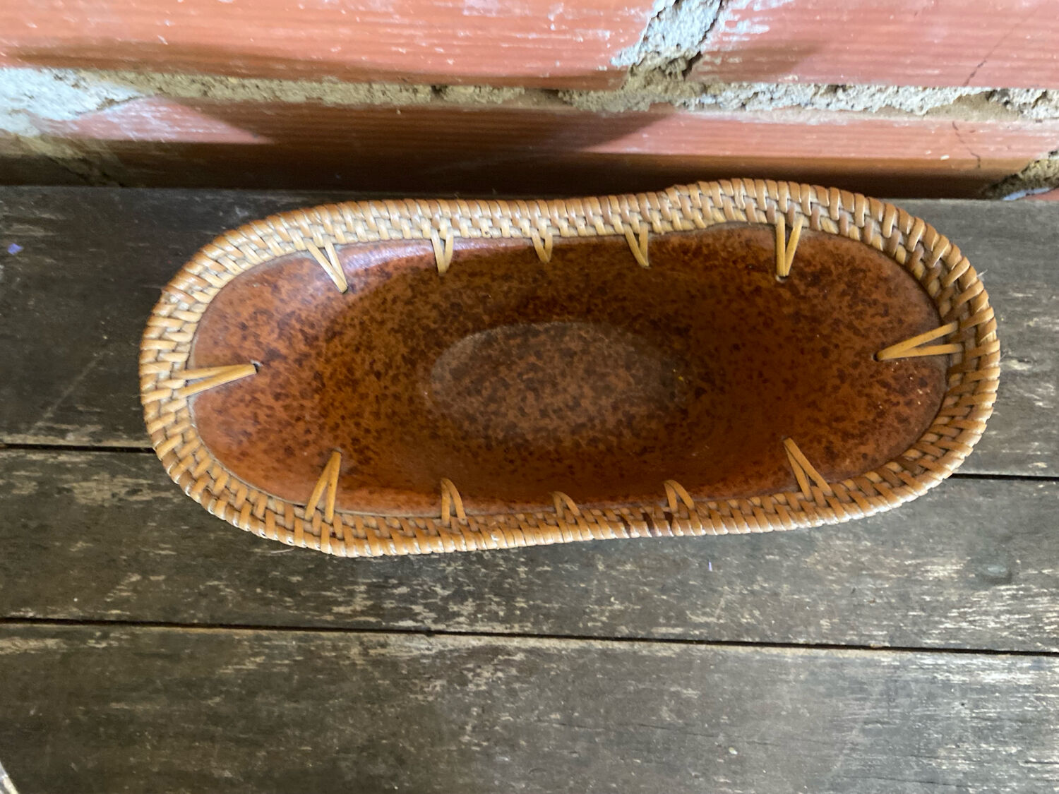 Old Brown Speckled Terracotta Pocket Video + Vintage Rattan Border