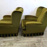 Armchairs with fringes and velvet ears