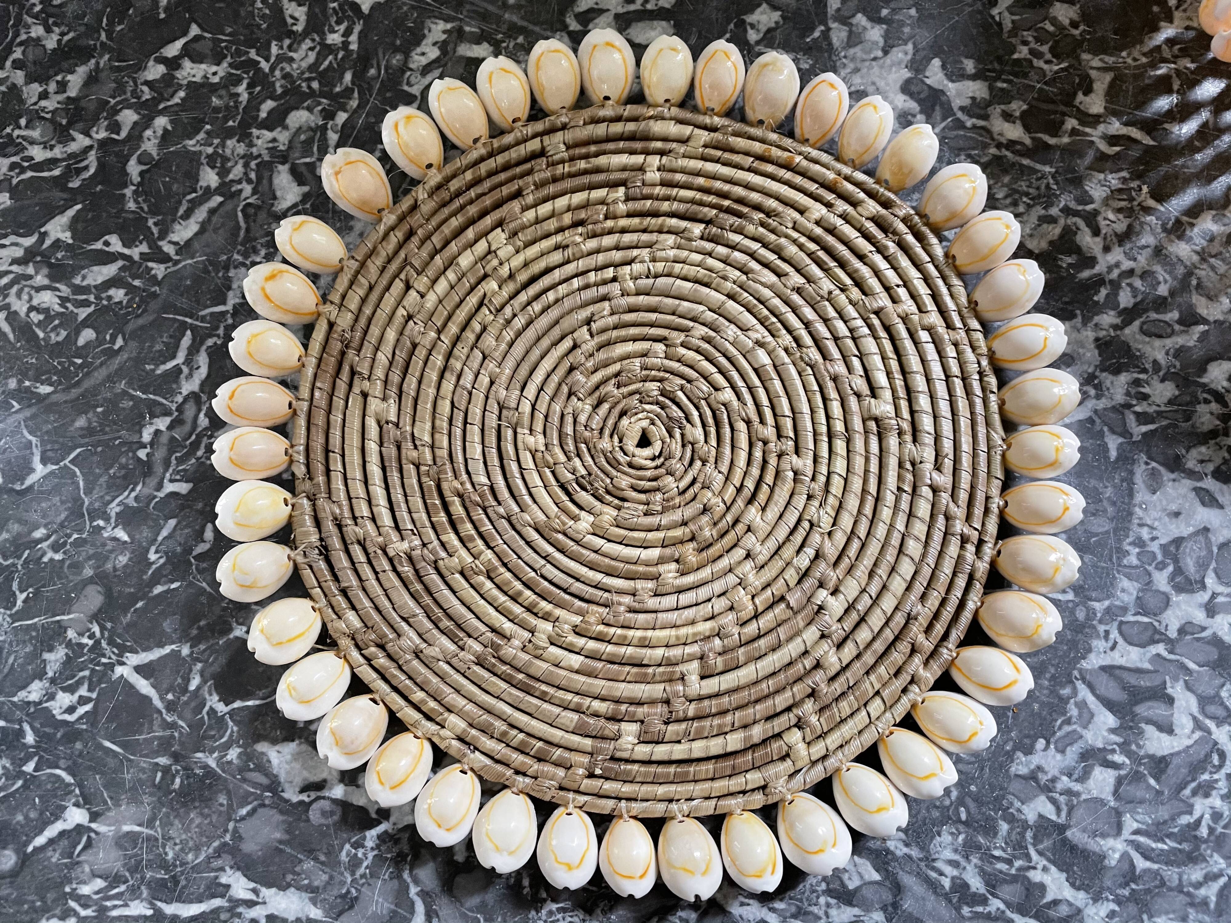 Table mat vintage seashell