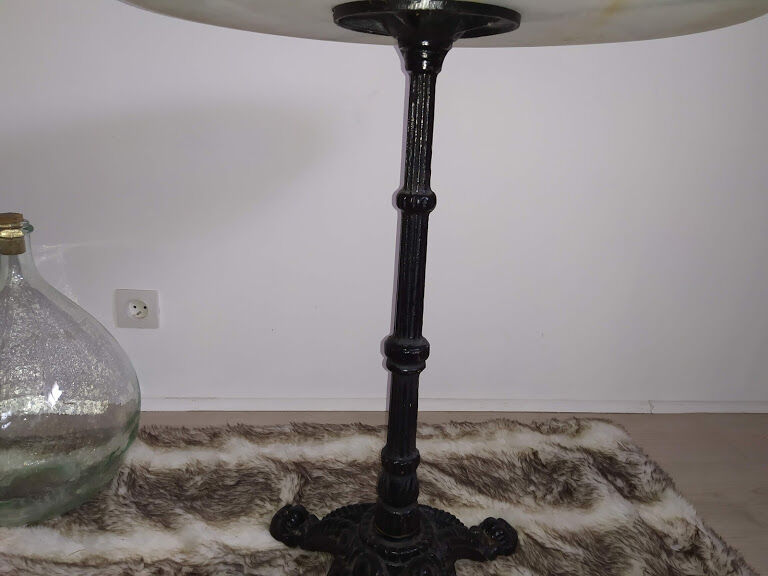 Former fonte foot bistro pedestal