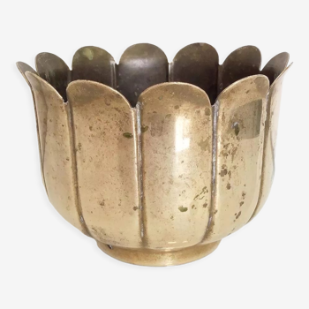 Vintage flower brass pot cover