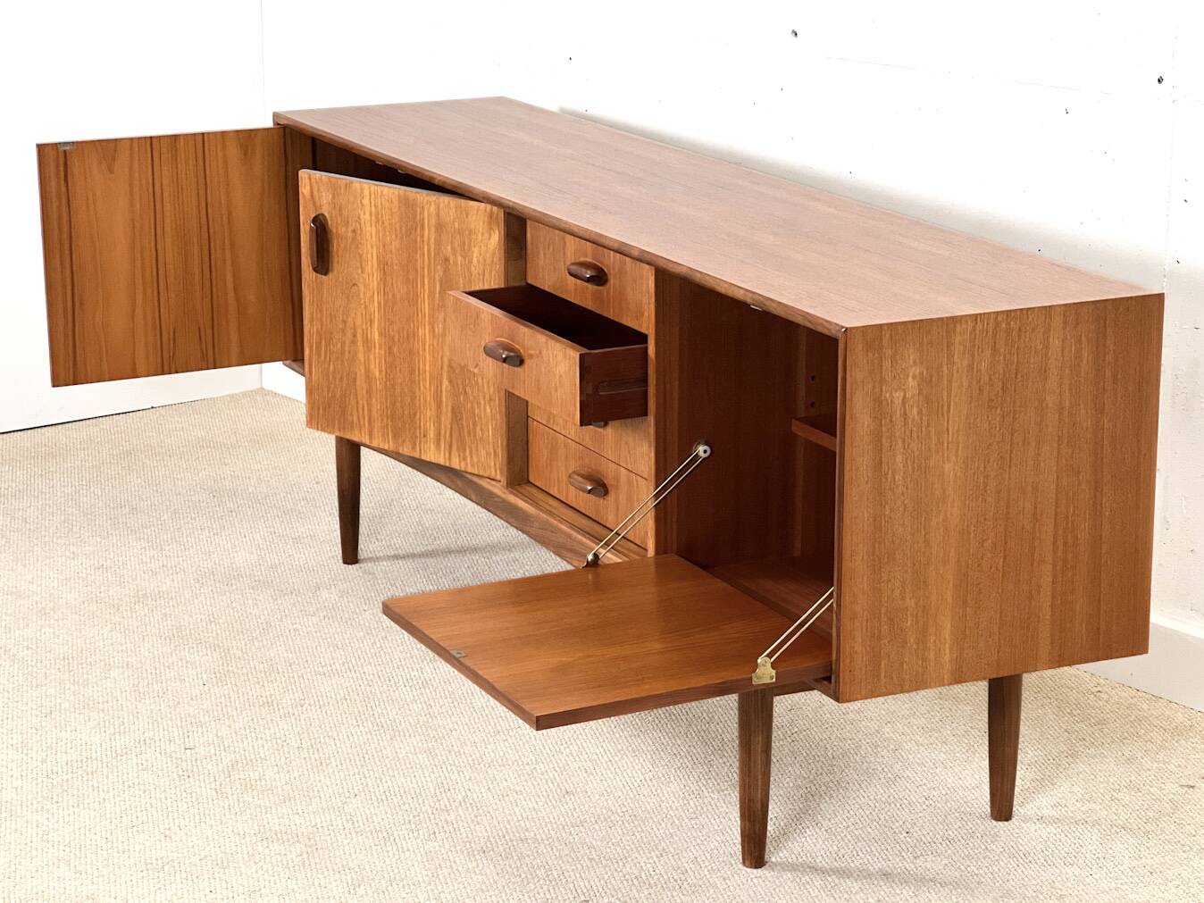 Sideboard (Brasilia Collection)