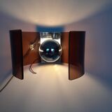 Applique space age en plexiglas.
