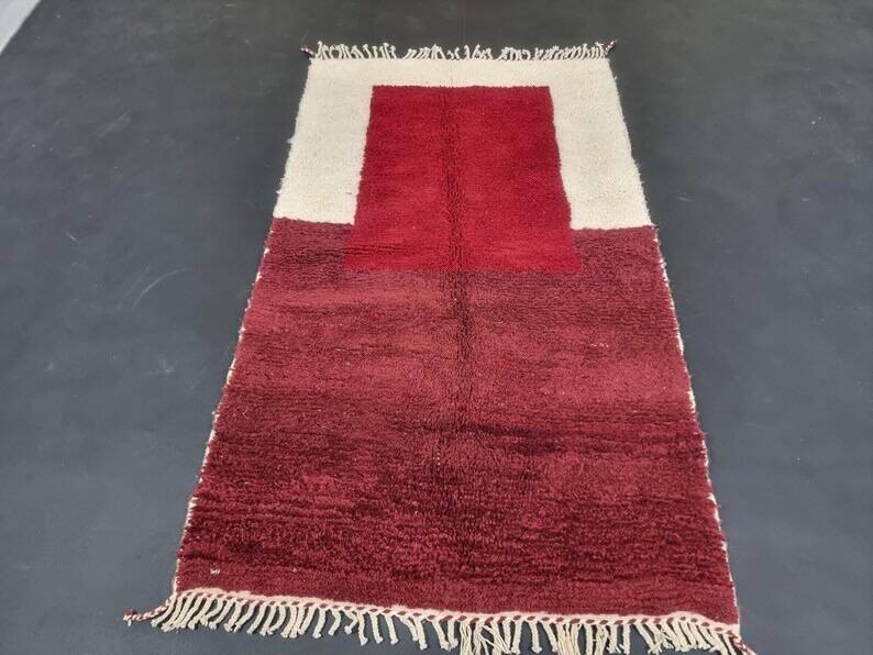 Traditional Beni Ourain Berber rug in natural wool 140/260 cm