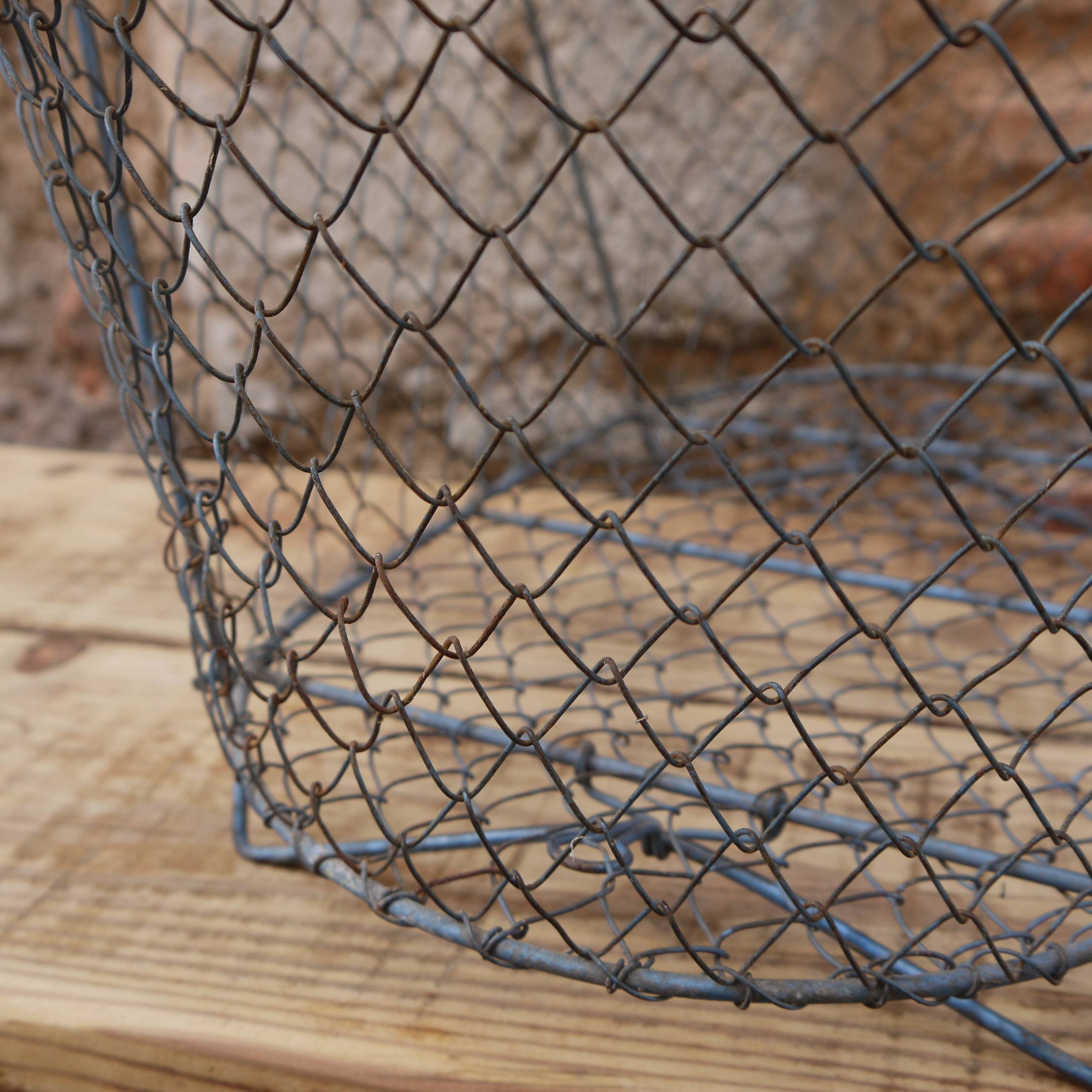 Metal folding basket