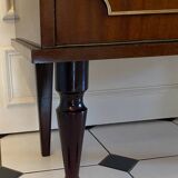 Scandinavian dressing table with triptych mirror