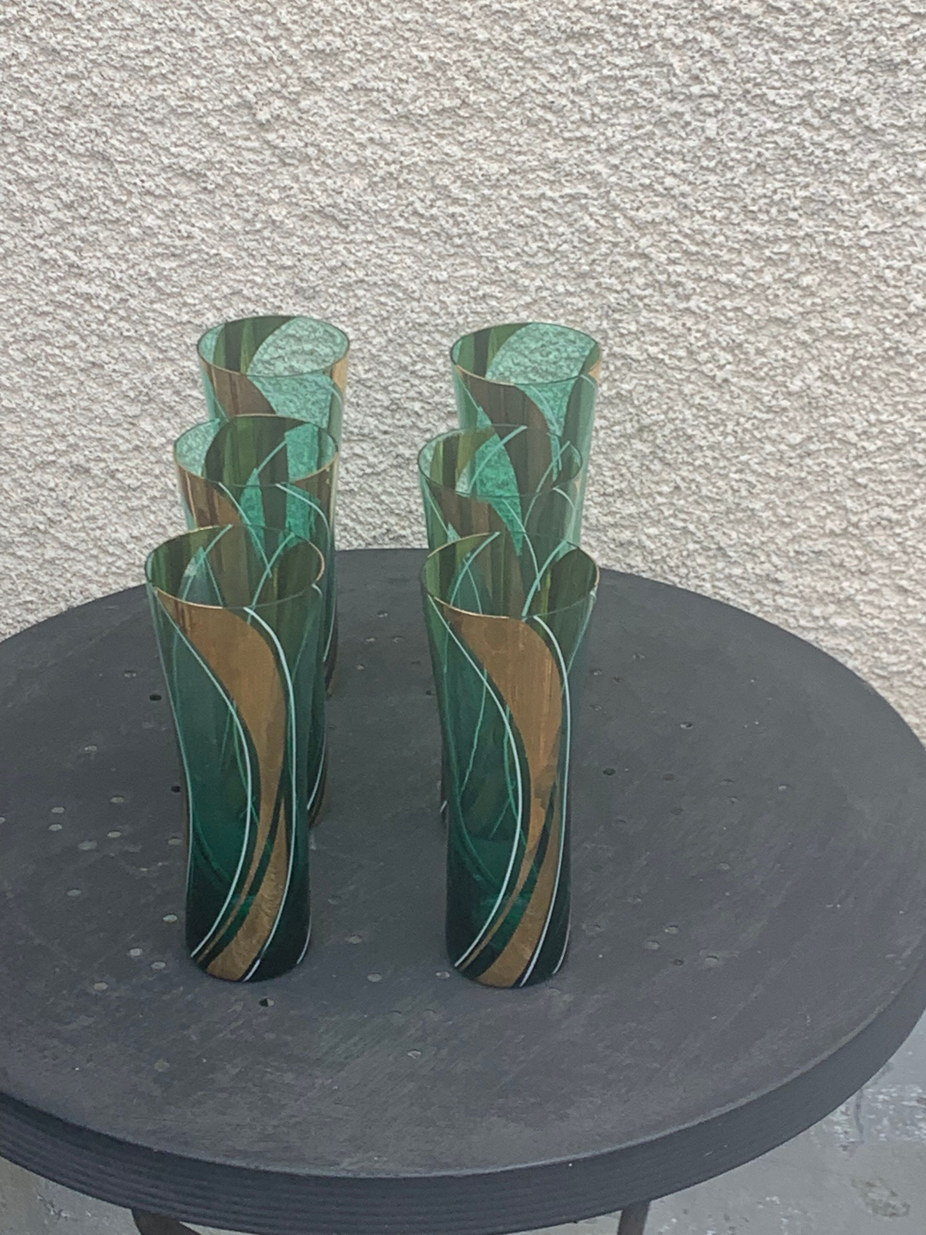 6 glasses with orangeade green and gold vintage