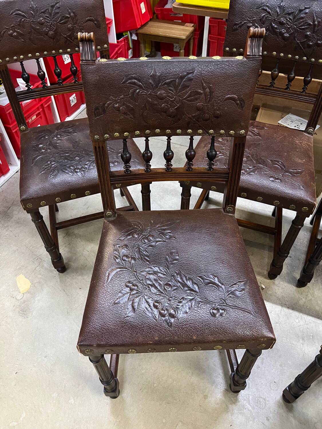 Word of 6 chairs Henri II