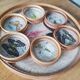 Vintage rattan tray with 6 under glasses