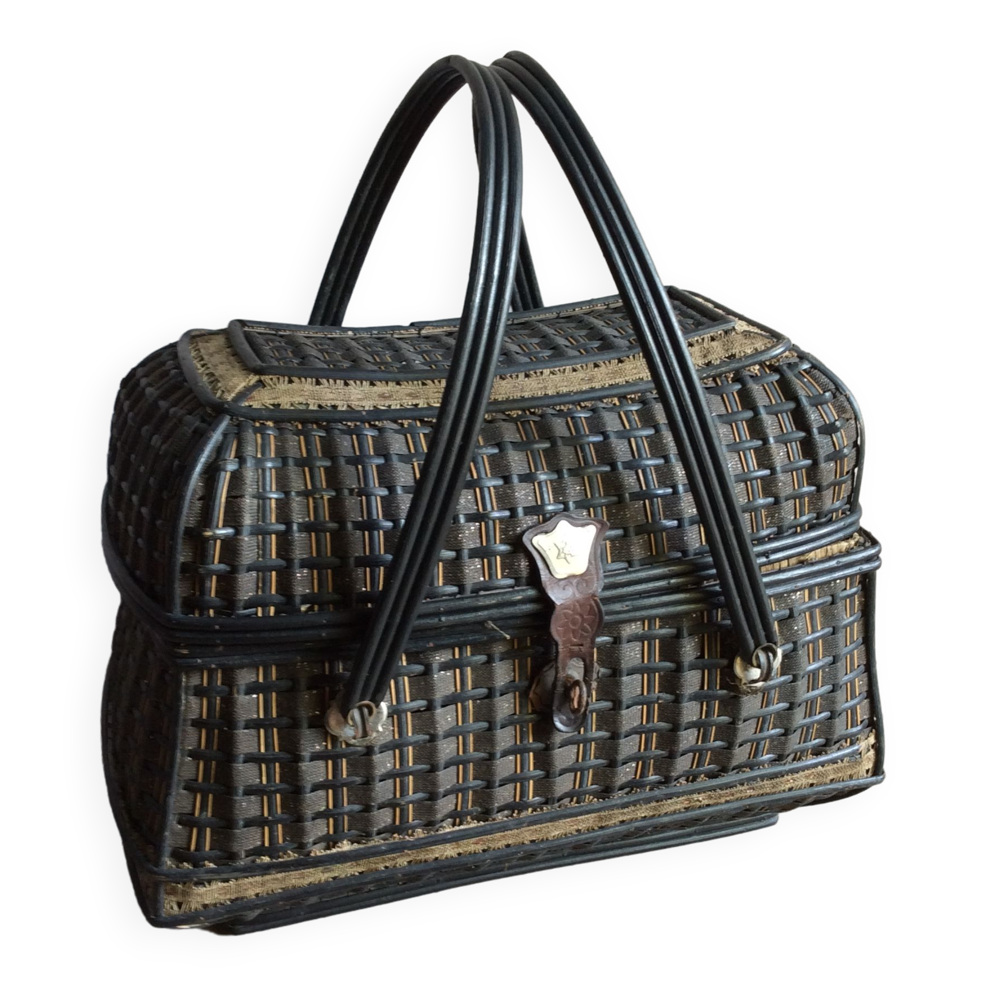 Old Bressan basket in blackened rattan