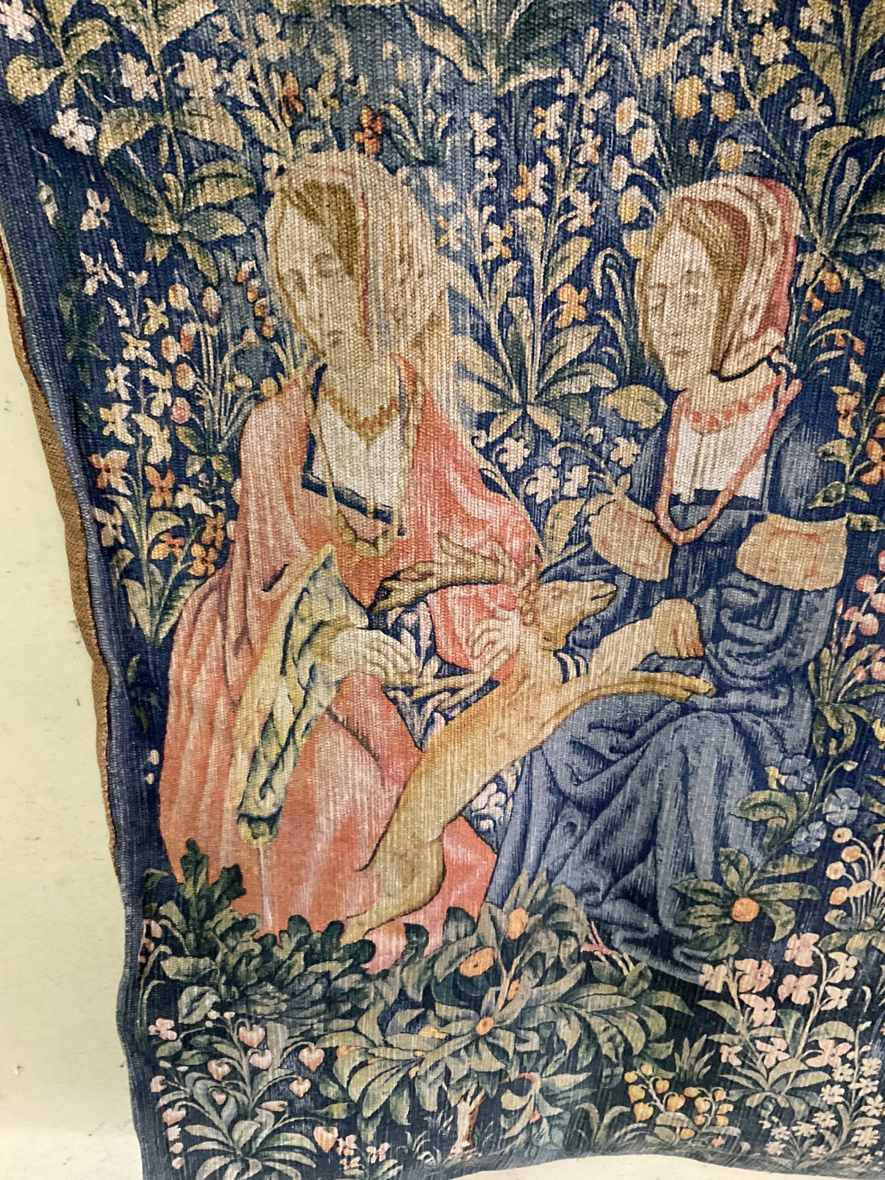 Wall hanging tapestry "the noble Amazon"