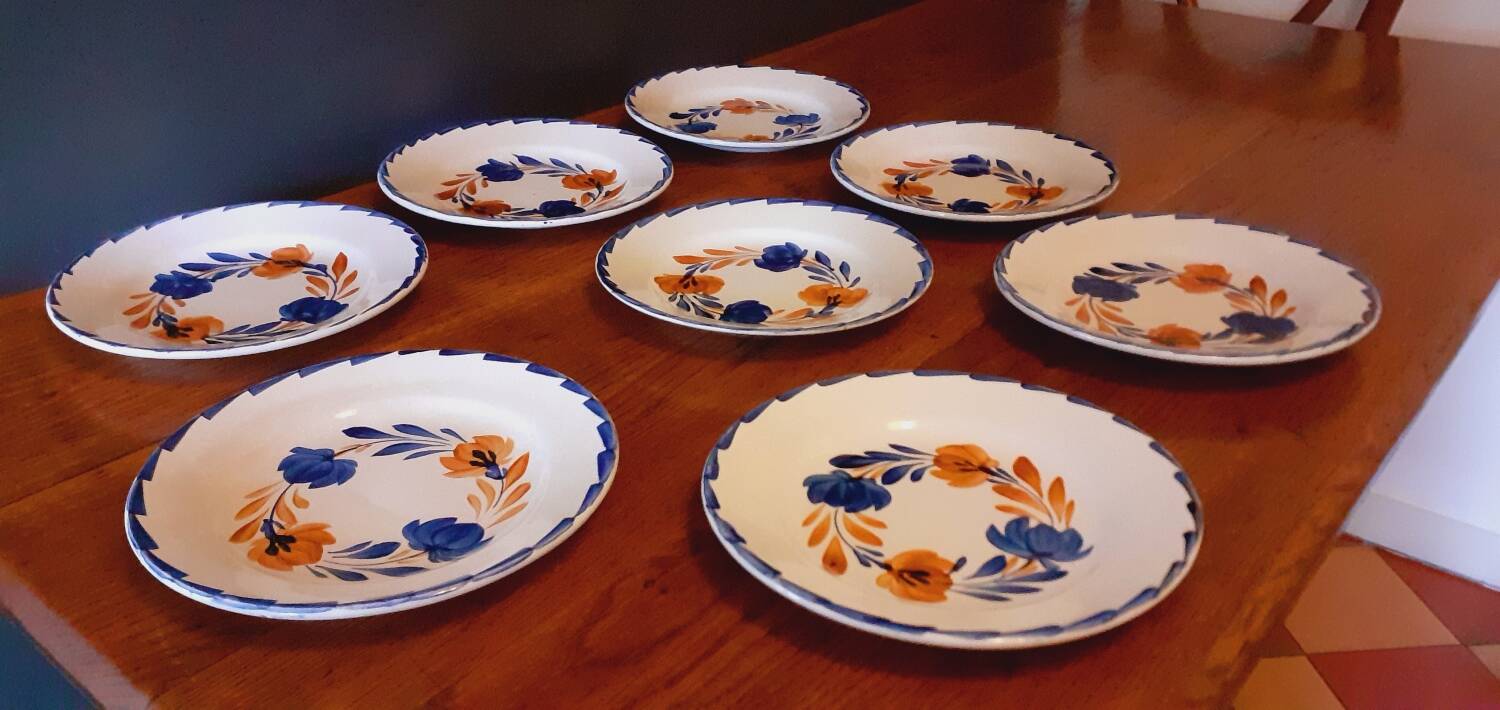 8 dessert plates from the Moulin des Loups factory around 1930