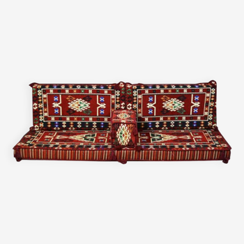 Canapé de sol rouge turc