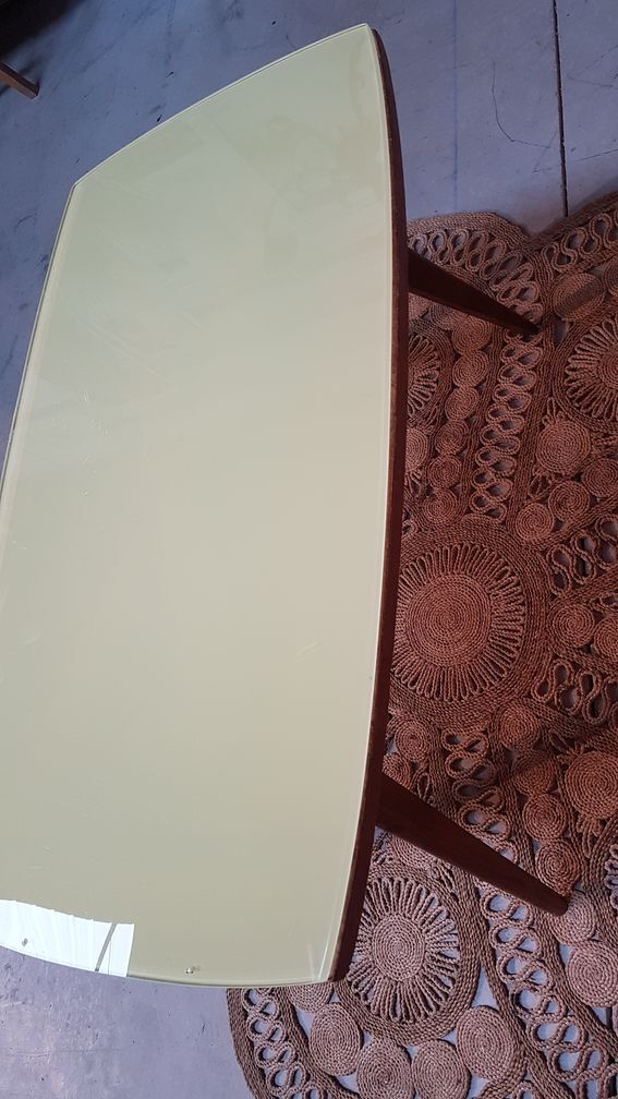 Coffee table compass foot