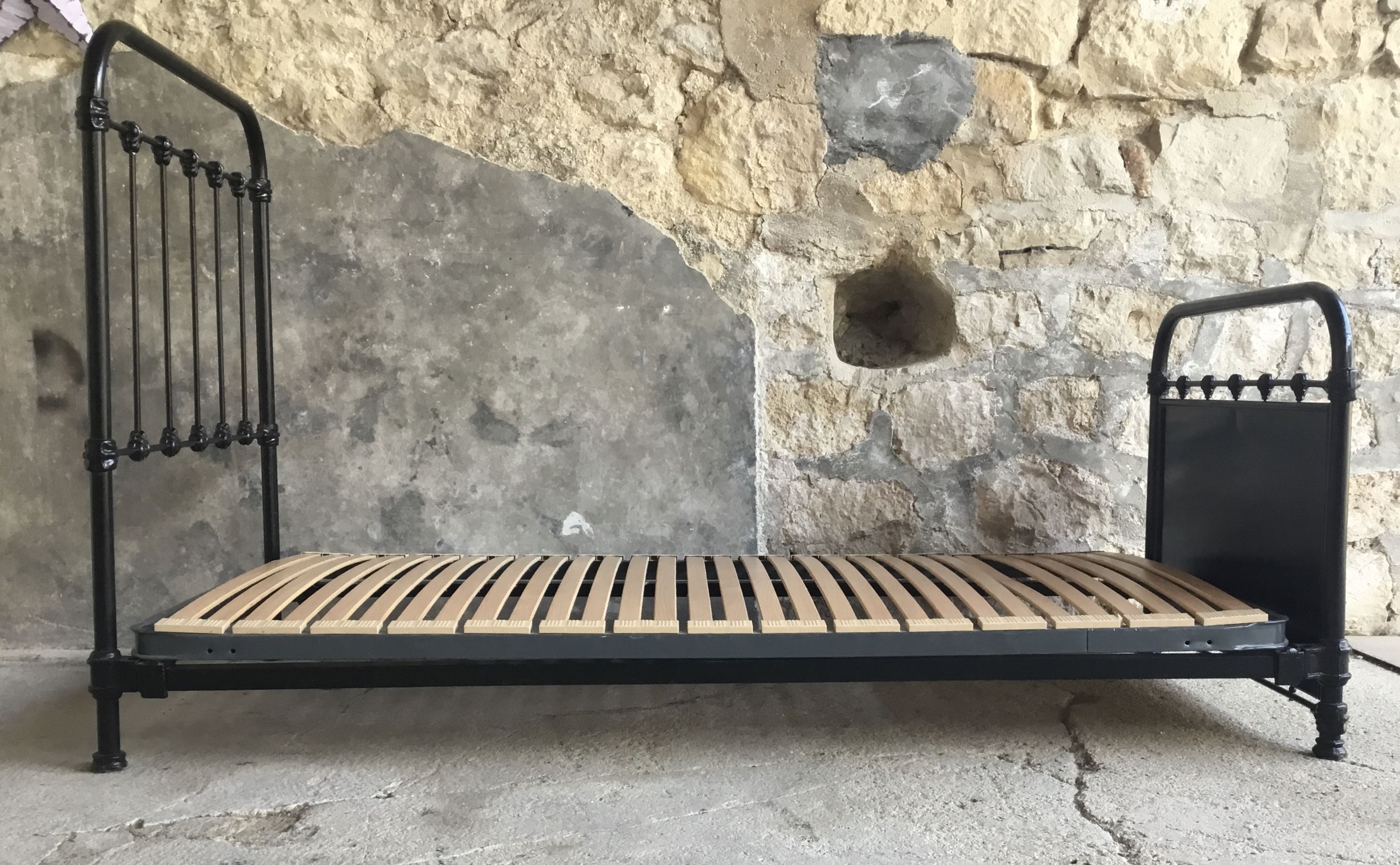 Metal bed frame XXth