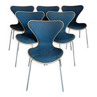 Ensemble de six chaises "Sjuan" par Arne Jacobsen pour Fritz Hansen