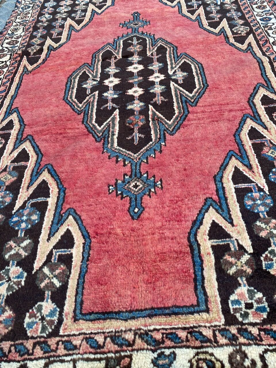 Vintage Persian carpet mazlaghan 126x192 cm