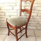 Chaise en bois ancienne