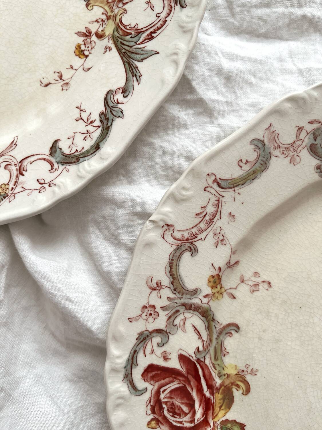 6 polychrome ironstone dinner plates "Wentworth" by Emile Bourgeois