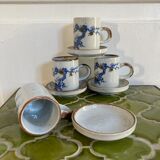 4 stoneware coffee cups