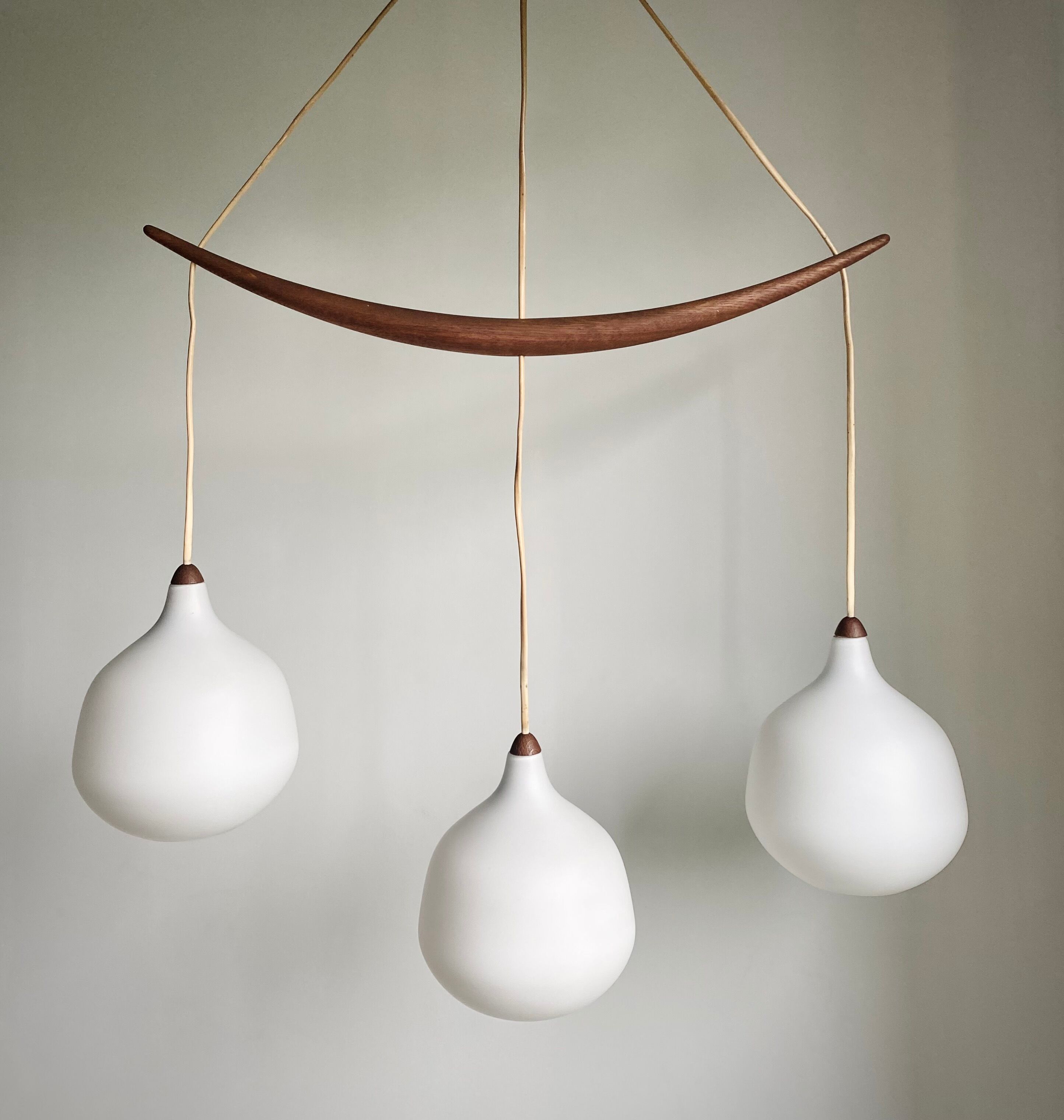 Opaline lamp and teak by Uno and Östen Kristiansson for Luxus