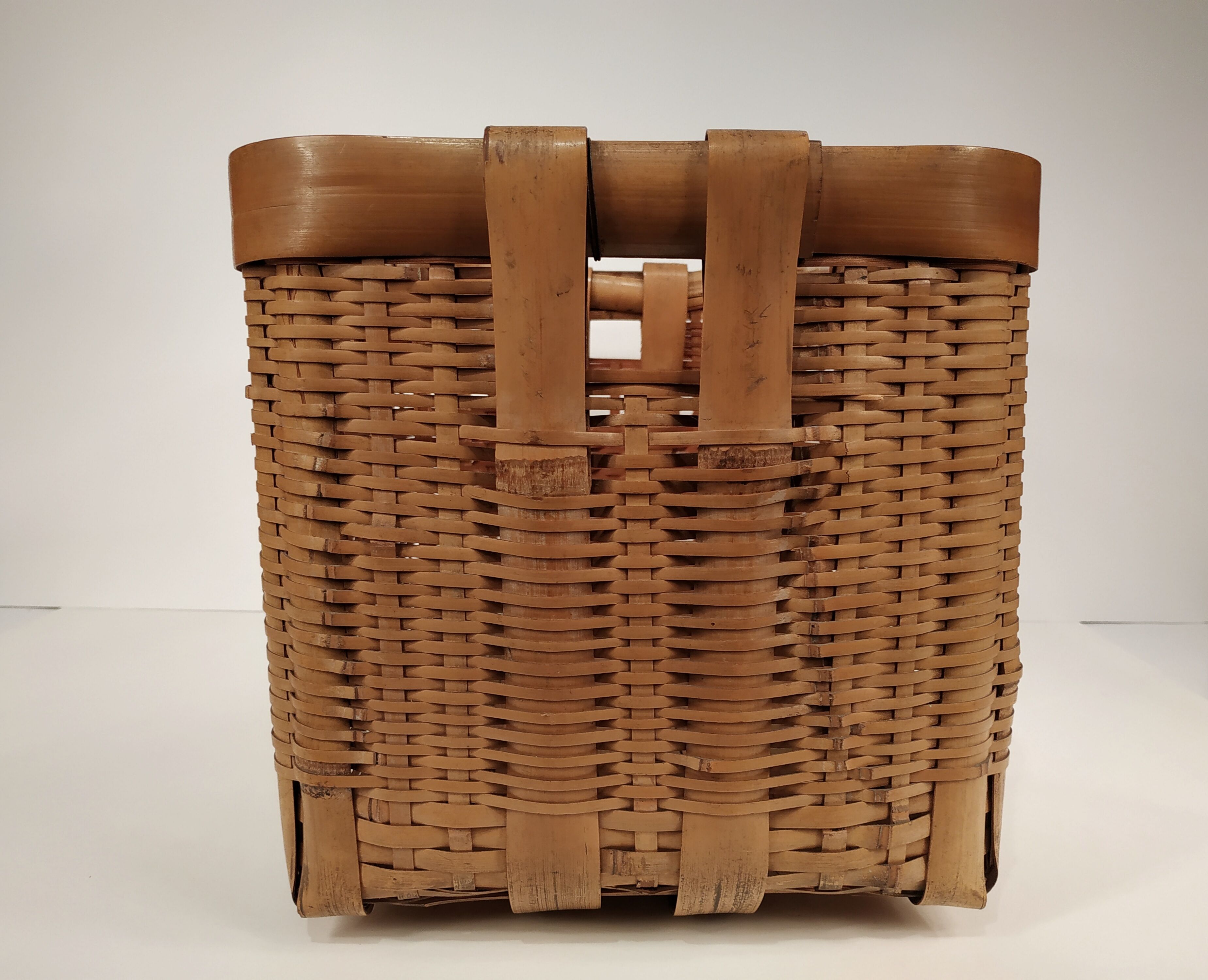 Very bamboo basket - 1900 era