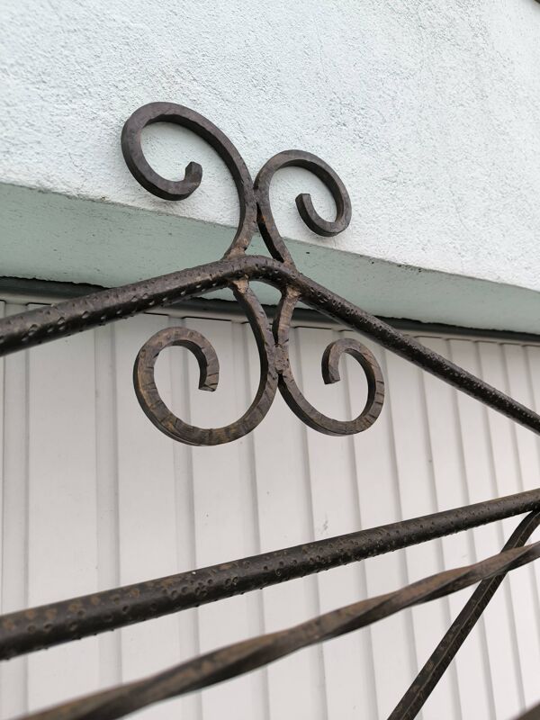 Portemanteau sur pied, vestiaire dans le goût de Roger Feraud