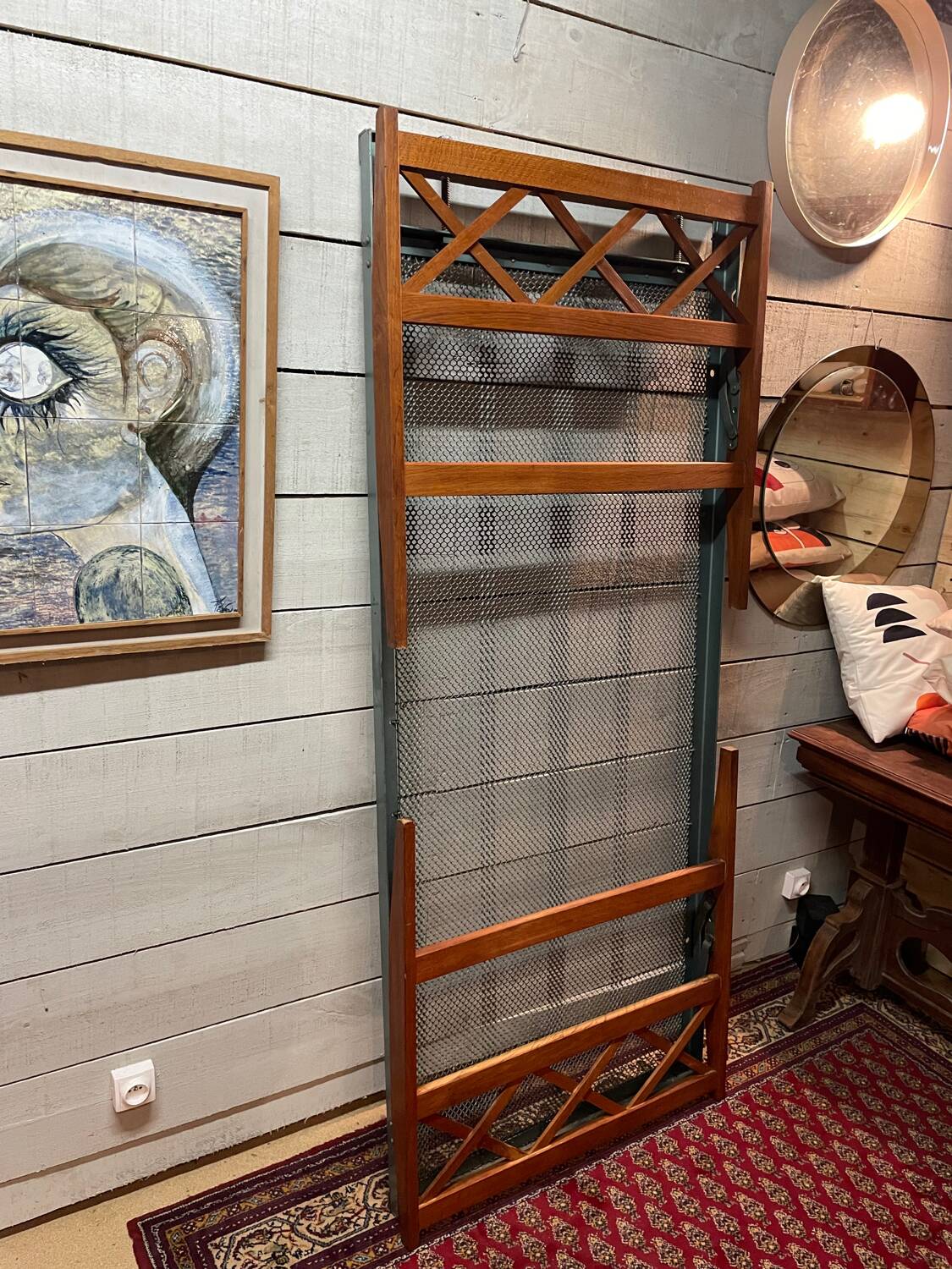 Vintage oak daybed from the 50s/60s.