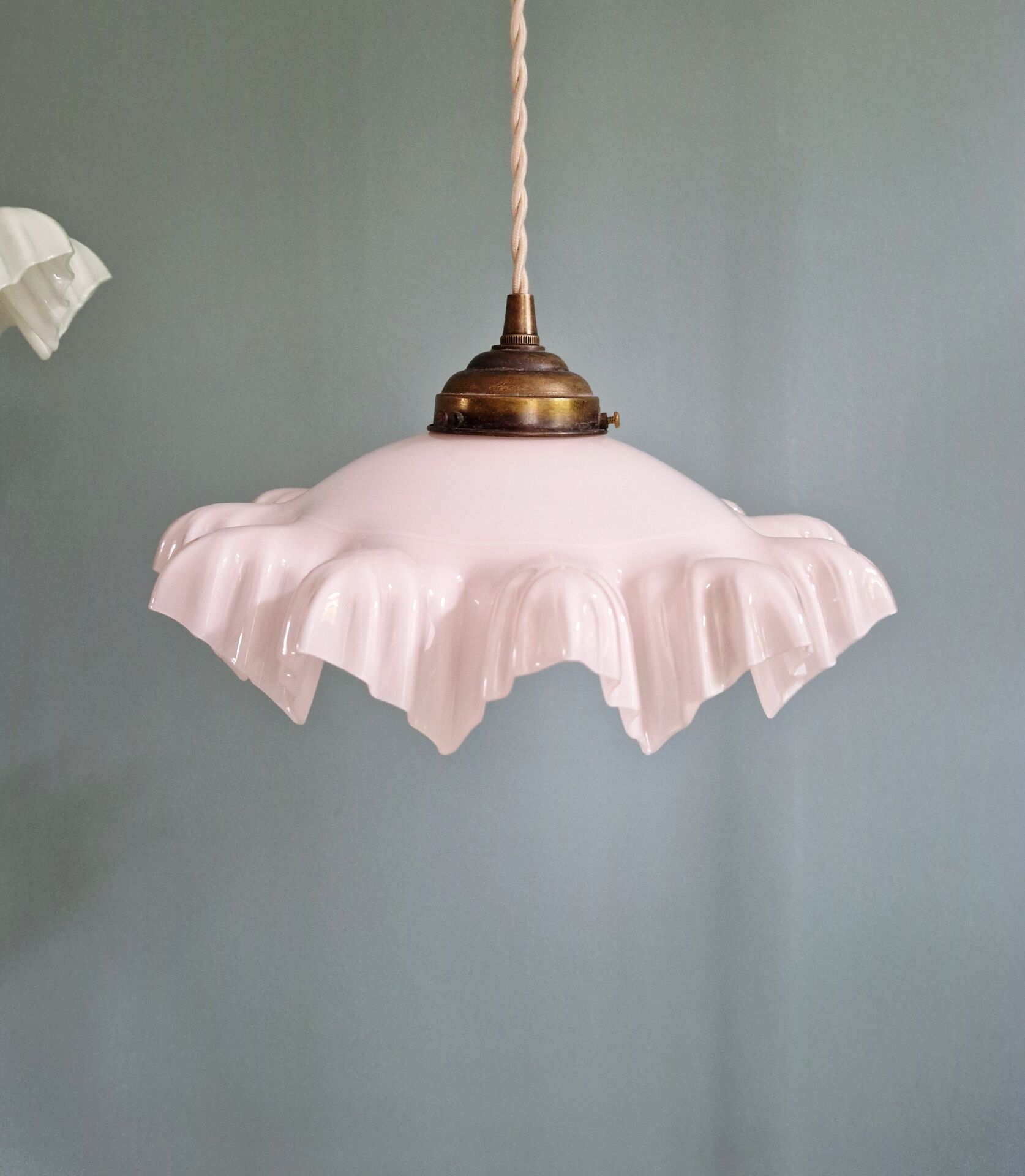 Art Deco trio of suspensions in coloured frilled opaline, 1920-30.